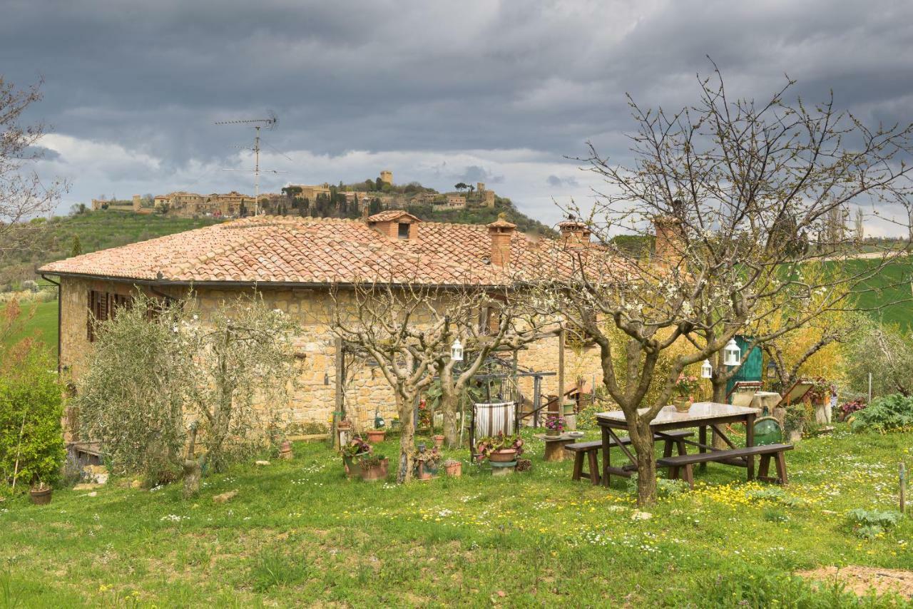 Villa Agriturismo Campo Alla Piana Monticchiello Exterior foto